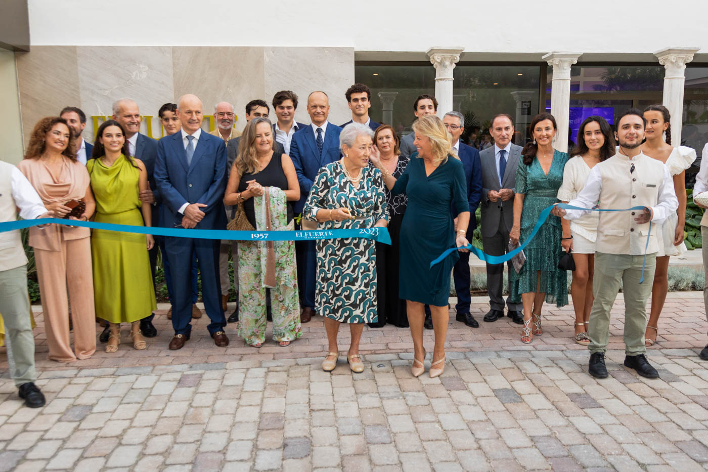 La alcaldesa destaca el “compromiso con Marbella y con la excelencia” del Hotel El Fuerte, reconvertido en un cinco estrellas tras una reforma integral